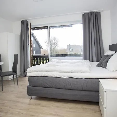 Daire Brink Fichtenweg 26